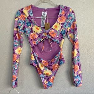 Billabong x The Salty Blonde Halleys Garden Long Sleeve Swimsuit & hat!